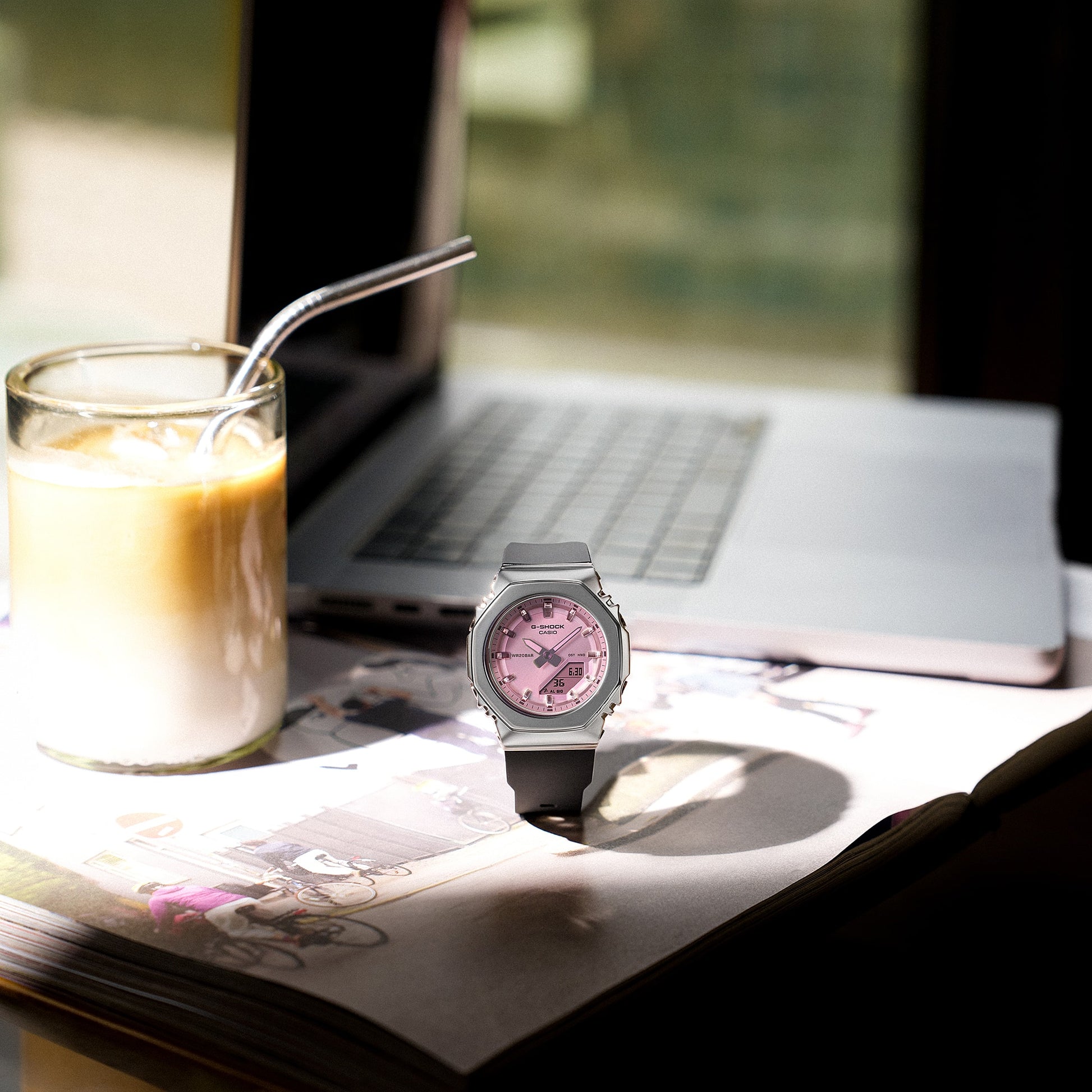 Casio GMS2110SR-1A | G-SHOCK ANALOG-DIGITAL Silver