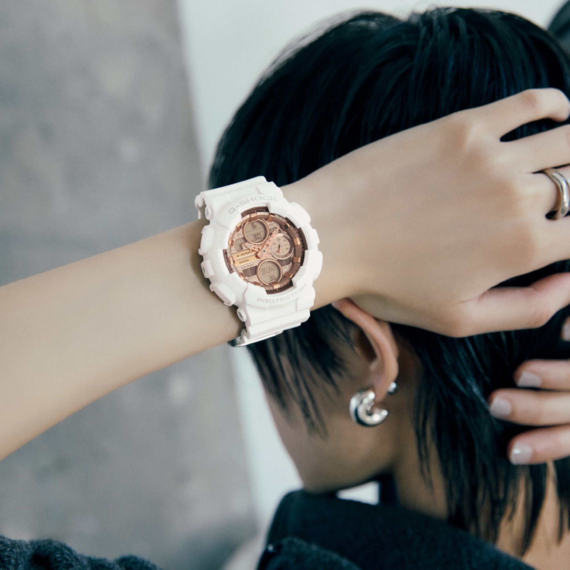 Casio GMAS140PG-7A | G-SHOCK ANALOG-DIGITAL White