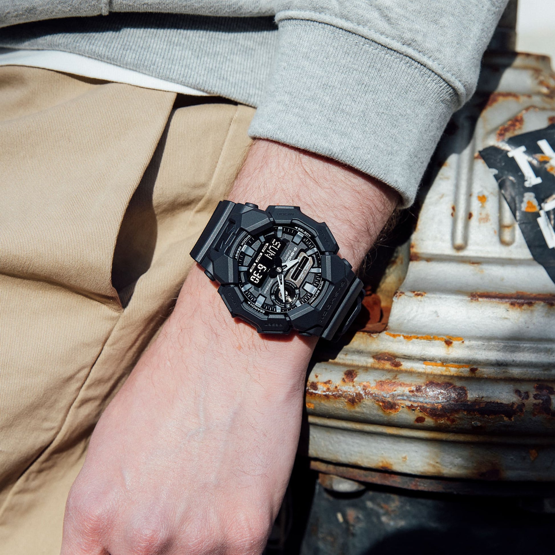 Casio GA010-1A1 | G-SHOCK ANALOG-DIGITAL Black