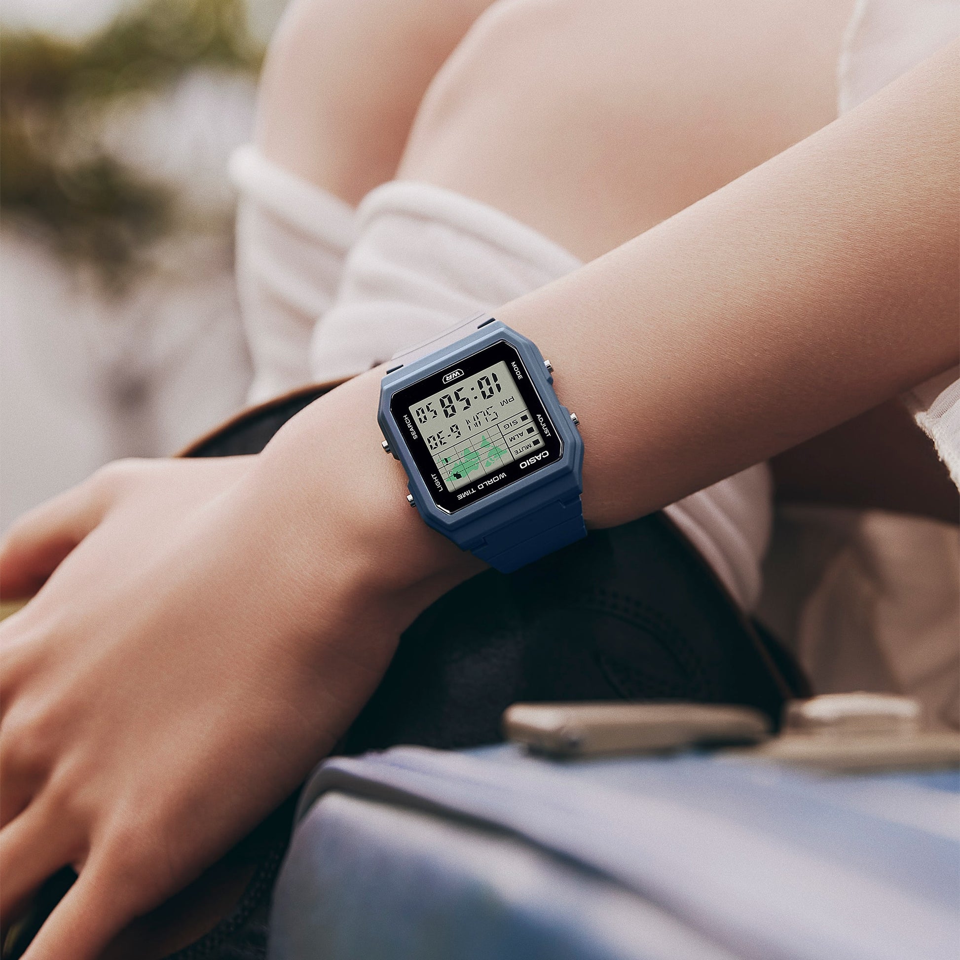 Casio LF30W-2A | POP Blue, Light blue